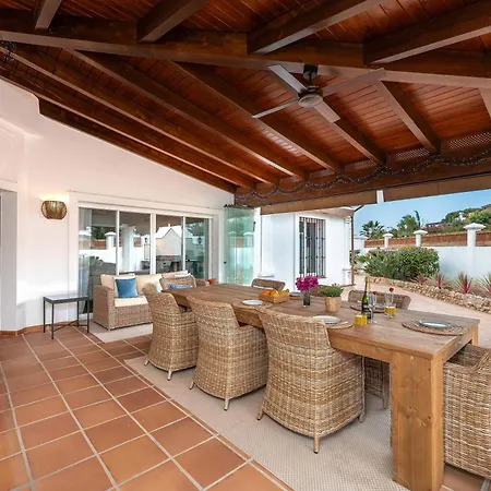 Hakuna Matata Villa *